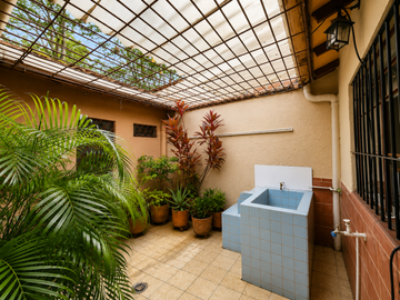 VENTA CASA CHAMPAGNAT DE UN PISO, SUR CENTRAL CALI