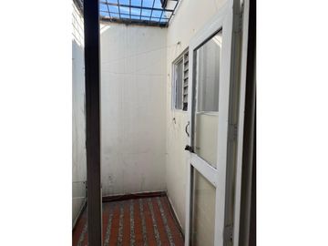 Alquilo casa segundo piso en los colores de 4 habitaciones