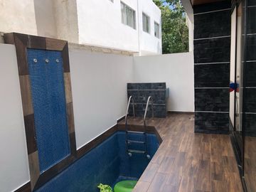 Casa Residencial Arbolada en renta