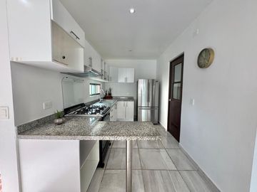RENTA DEPARTAMENTO EN LONG ISLAND ZONA HUAYACAN CANCUN