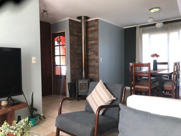 SE VENDE HERMOSA CASA EN VILLARRICA