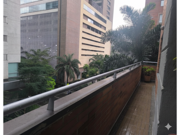 Apartamento en venta en Ciudad del Río El Poblado