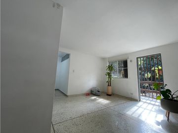 SE ALQUILA APARTAESTUDIO EN EL BARRIO SAN FERNANDO VIEJO - 1 PISO CALI
