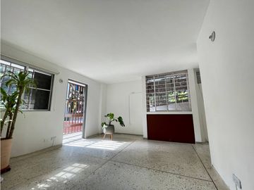 SE ALQUILA APARTAESTUDIO EN EL BARRIO SAN FERNANDO VIEJO - 1 PISO CALI
