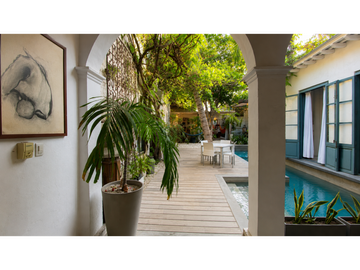 SE VENDE CASA DE ESQUINA CON POTENCIAL TURSTICO, CENTRO HISTÓRICO