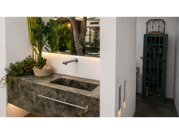 SE VENDE CASA DE ESQUINA CON POTENCIAL TURSTICO, CENTRO HISTÓRICO