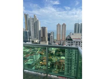 Se alquila apartamento en Bella Vista