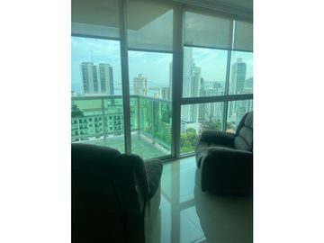 Se alquila apartamento en Bella Vista
