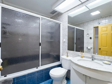 VENTA LOCAL COMERCIAL 3HAB 2BA SANTIAGO
