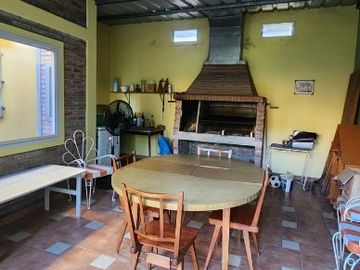 Casa en venta en Temperley Este