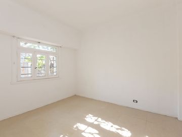VENTA DEPARTAMENTO 3 AMBIENTES FLORES AMPLIO