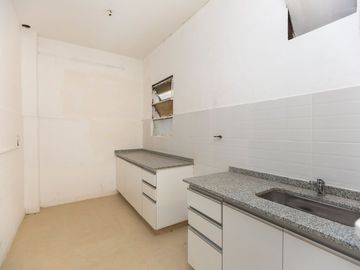VENTA DEPARTAMENTO 3 AMBIENTES FLORES AMPLIO
