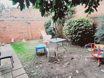 VENTA CASA DE 4 DORMITORIOS EN BAJO LA VIÑA