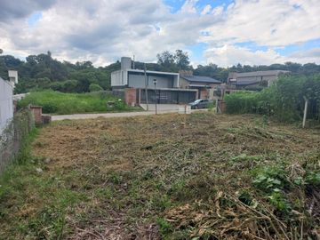 VENTA TERRENO EN BARRIO LAS MORAS 720,95 m²