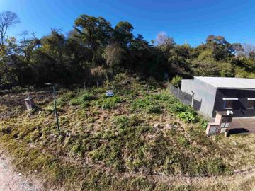 VENTA TERRENO EN BARRIO LAS MORAS 720,95 m²