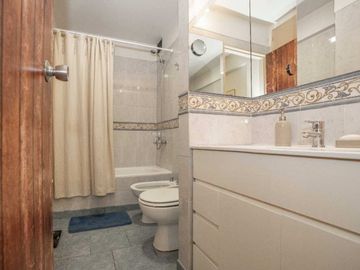 VENTA DEPTO 3 AMB CON PATIO EN COLEGIALES