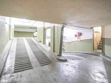 VENTA DEPTO 3 AMB CON PATIO EN COLEGIALES