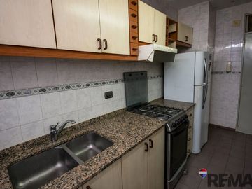 Venta 3 ambientes con 2 balcones. Colegiales