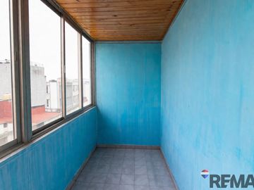 Venta 3 ambientes con 2 balcones. Colegiales