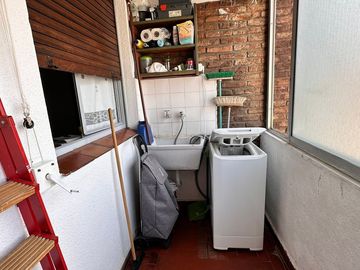 VENTA DOS AMBIENTES CON BALCON - CABALLITO