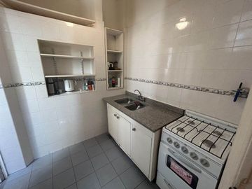 VENDE DEPARTAMENTO DE ESTILO 3 AMB APTO PROF