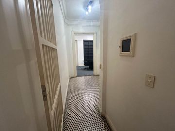 VENDE DEPARTAMENTO DE ESTILO 3 AMB APTO PROF