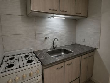 Floresta - 2 amb. reciclado CON RENTA.