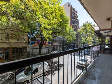 4 Amb c/dep.serv balcon corrido al frente -cochera