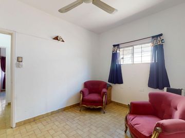 Venta PH 2 dorm · Sarandí patio parrilla · cochera