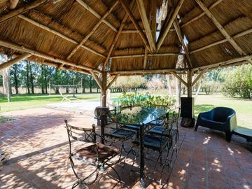VENTA- 11 HECTAREAS-FONDO DE COMERCIO-HERMOSA CASA