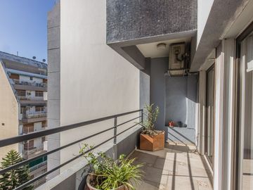 VENTA PENTHOUSE DÚPLEX 4 AMB. C/DEP + 2 GUARDACOCH
