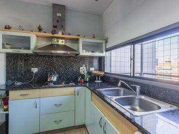 VENTA PENTHOUSE DÚPLEX 4 AMB. C/DEP + 2 GUARDACOCH