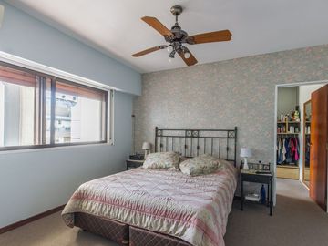 VENTA PENTHOUSE DÚPLEX 4 AMB. C/DEP + 2 GUARDACOCH
