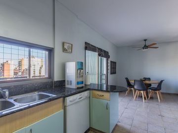 VENTA PENTHOUSE DÚPLEX 4 AMB. C/DEP + 2 GUARDACOCH