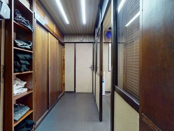 OFICINA EN VENTA EN BALVANERA - PISO PRIVADO