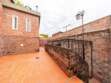 CASA VENTA BELLA VISTA 4 DORM COCHERA APTA CREDITO
