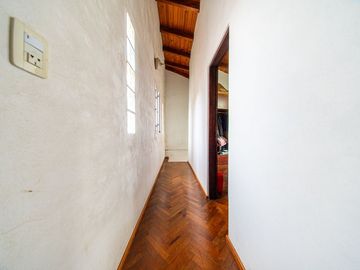 CASA VENTA BELLA VISTA 4 DORM COCHERA APTA CREDITO