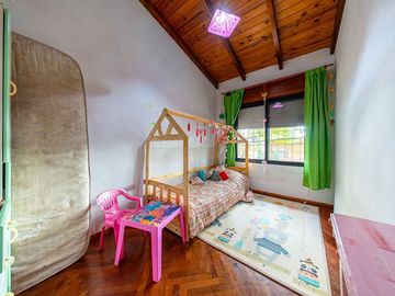 CASA VENTA BELLA VISTA 4 DORM COCHERA APTA CREDITO