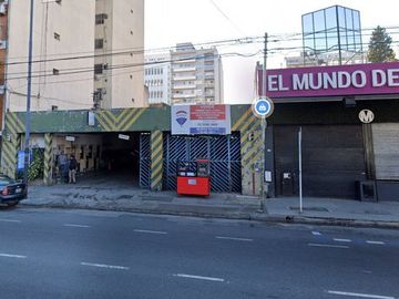 Venta Local, estacionamiento, galería, Flores