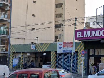 Venta Local, estacionamiento, galería, Flores