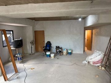 VENTA LOCAL A ESTRENAR BRICKHOUSE ITUZAINGO 150M2