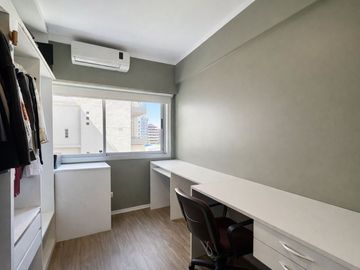 Venta 3 amb. c/cochera, balcón al frente Caballito
