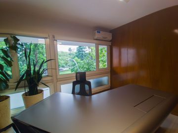 VENTA OFICINA PREMIUM TRIBUNALES  PLAZA LAVALLE