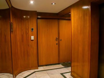 VENTA OFICINA PREMIUM TRIBUNALES  PLAZA LAVALLE
