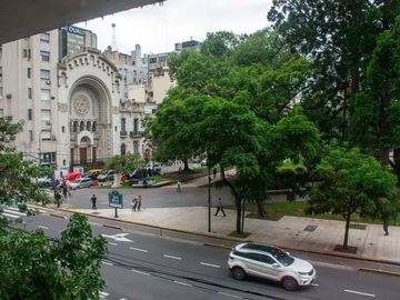VENTA OFICINA PREMIUM TRIBUNALES  PLAZA LAVALLE