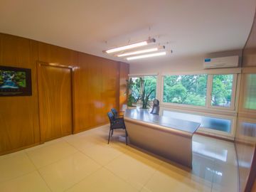 VENTA OFICINA PREMIUM TRIBUNALES  PLAZA LAVALLE