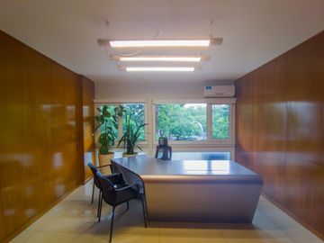 VENTA OFICINA PREMIUM TRIBUNALES  PLAZA LAVALLE