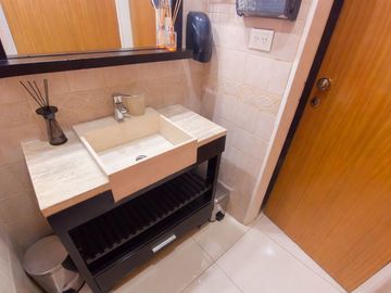 VENTA OFICINA PREMIUM TRIBUNALES  PLAZA LAVALLE