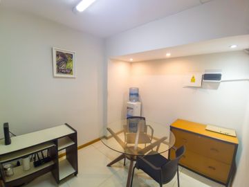VENTA OFICINA PREMIUM TRIBUNALES  PLAZA LAVALLE