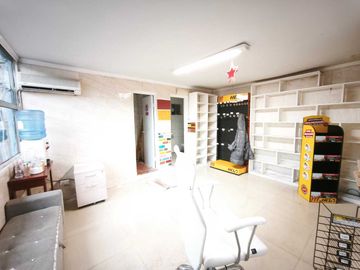 Local comercial en arriendo  en LO PRADO